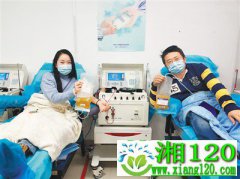 新冠肺炎康复台胞夫妇捐献血浆